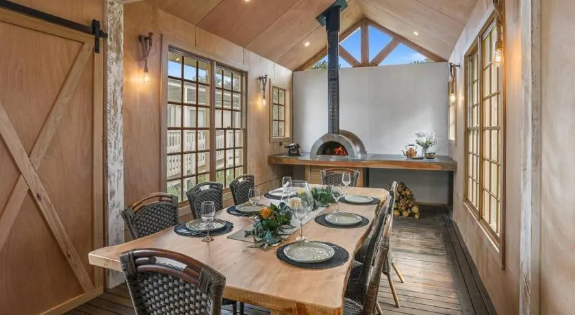 Galbraith Beach Studio 1 - steps away from beach - Image 1