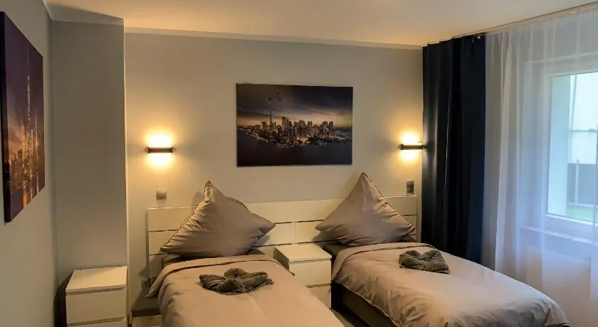 Bremerhavener Suite 1 - Image 1