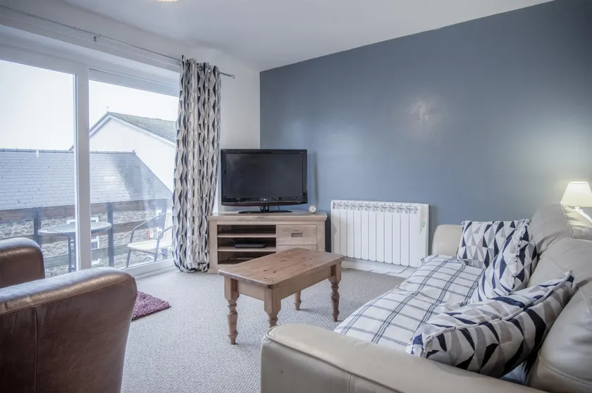 Pharmacy Court - 2 Bedroom Apartment - Saundersfoot - Image 1