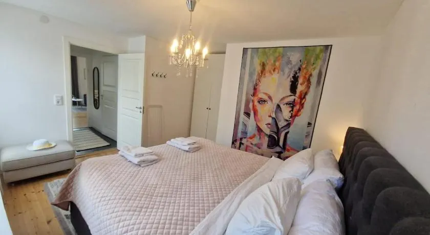 Central City Apartment - Image 1