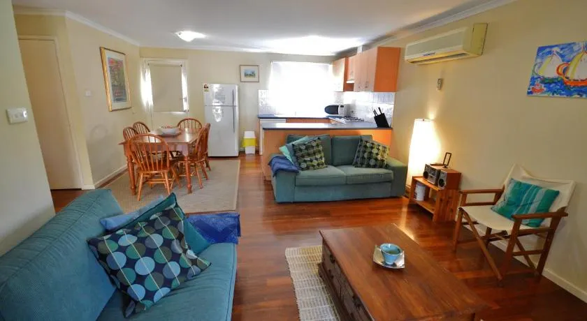 Cole Cottage - Kalbarri, WA - Image 1