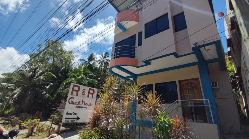 R & R (Rest & Relax) Guesthouse - Image 1