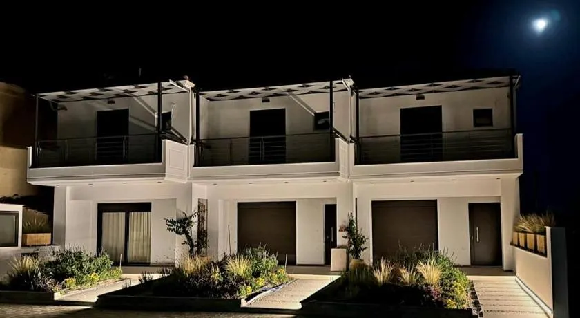 Lygonis White Houses - Image 1