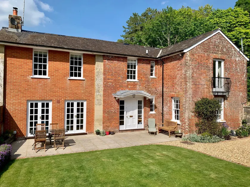 Glebe House - Image 1