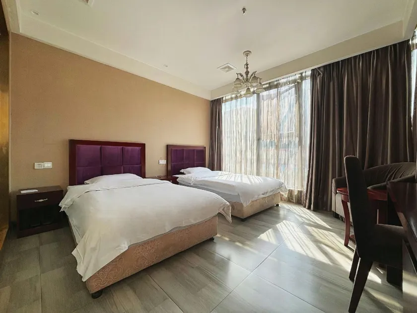 Jinniu Business Hotel - Image 1
