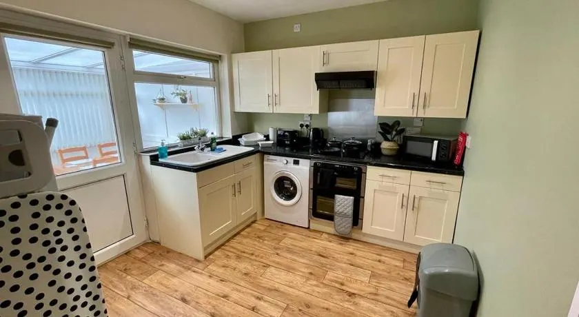 Cherry Tree Lodge - Image 1