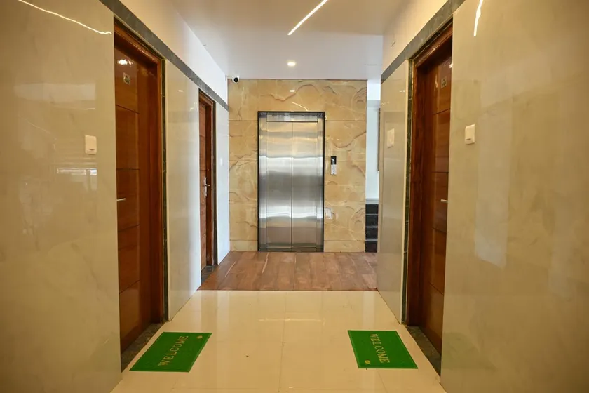RAAYA GRAND INN - Image 1