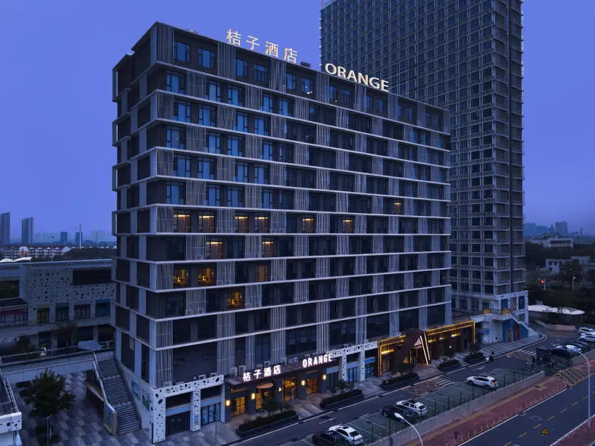 Orange Hotel Wuhan Dunkou Development Zone Sports Center - Image 1