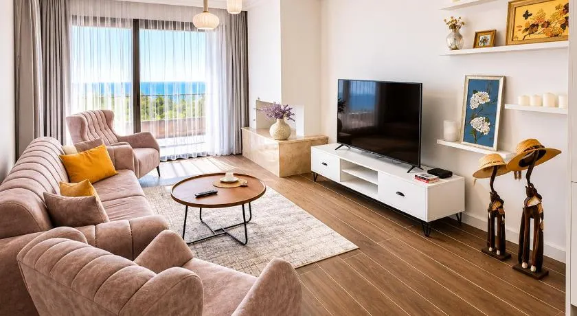 Sea View Penthouse with Jacuzzi & Roof Terrace at Northern Cyprus - Image 1