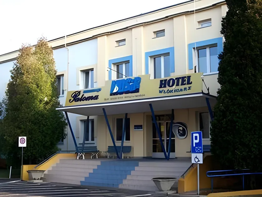 Hotel Włókniarz - Image 1