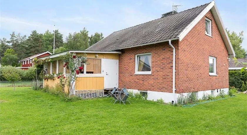 Lägenhet i villa i Adolfsberg - Image 1