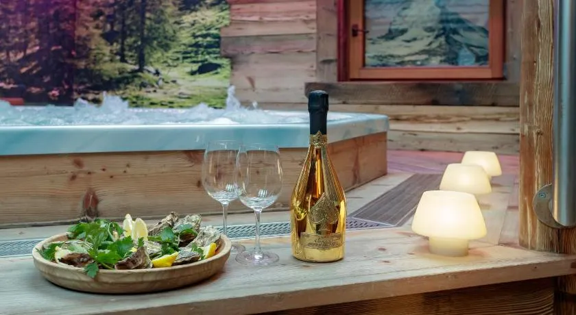 Chalet Matterhorn François - Central Alpine Chalet with Private SPA & Breakfast - Image 1