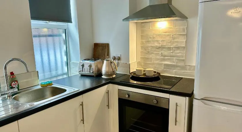 Bright Studio in the Heart of Chorlton - Image 1