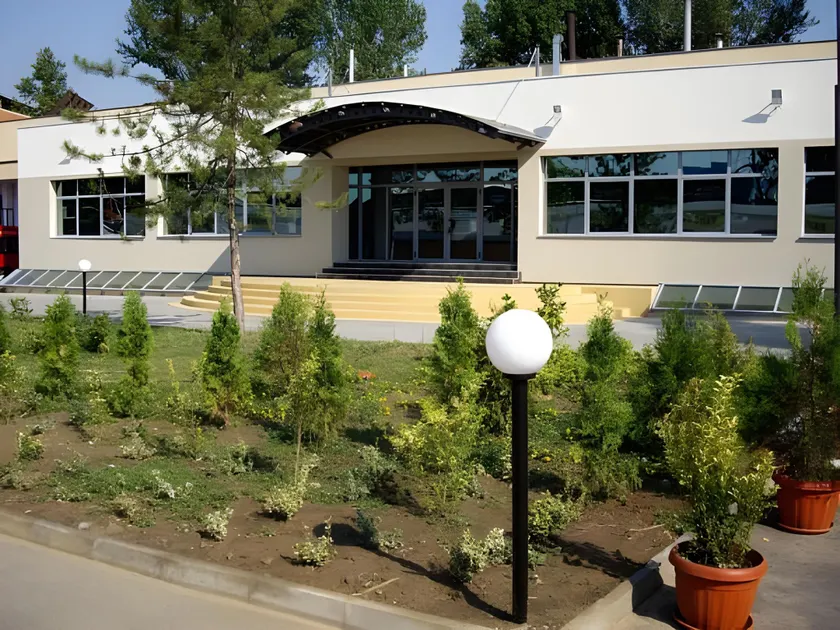 Hotel Kardjali - Image 1