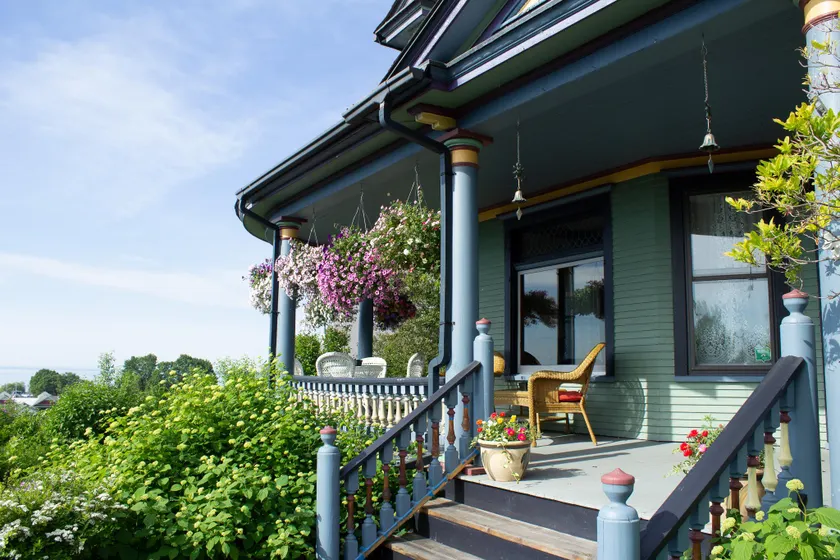 HARBOR HILL HOUSE - Image 1