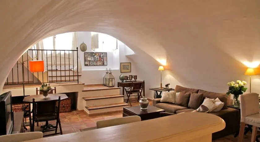 Maison Saint-Tropez - Image 1