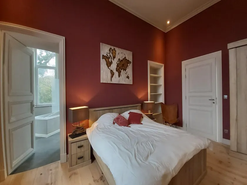 Renovated Appartment in Castle - Image 1