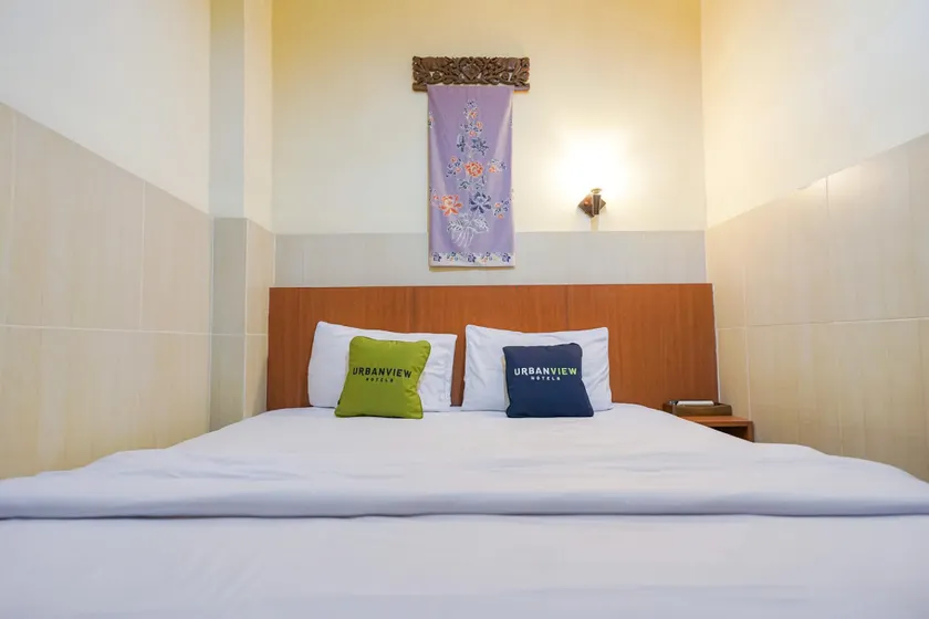 Urbanview Hotel 58 Bintaro by RedDoorz - Image 1
