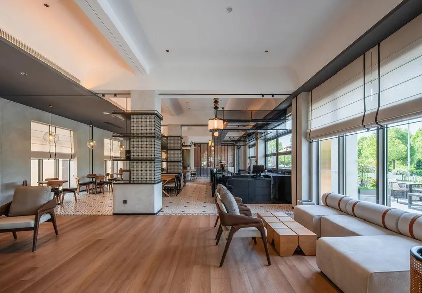 Yangzhou Slender West Lake Tongpai Hotel - Image 1