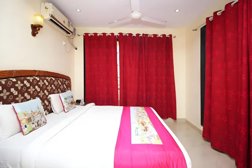 Sea Breeze Beach Resort - Murud - Image 1