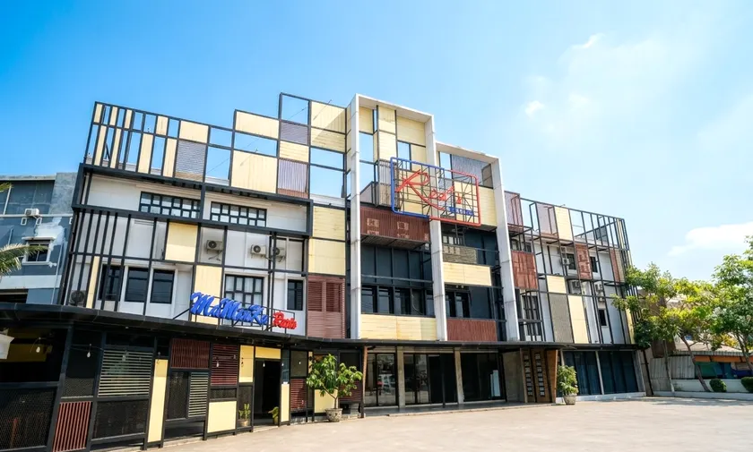 Rid's Hotel Palembang - Image 1