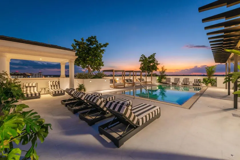 The Avenue Coral Gables - Image 1