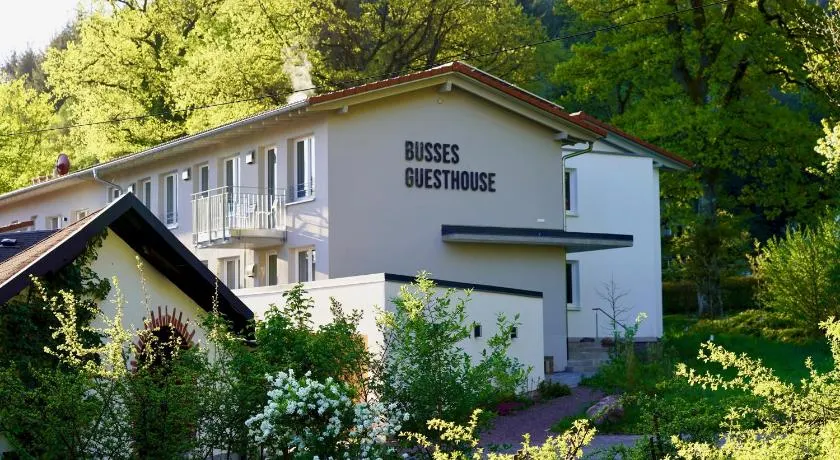 Busses Guesthouse - Image 1