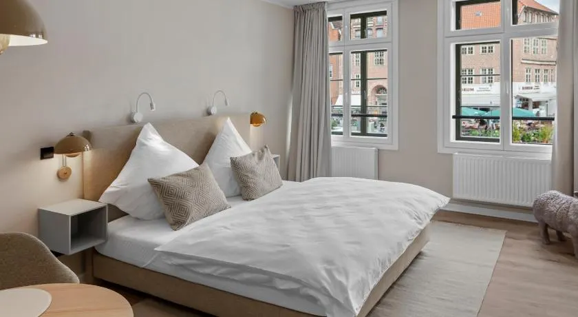 Distillery Apartments - Image 1