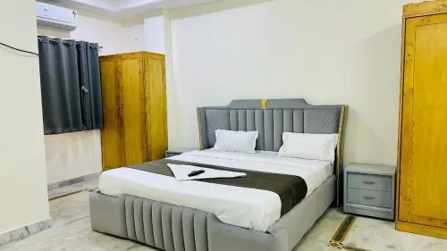 Hotel Kanak Homes - Image 1