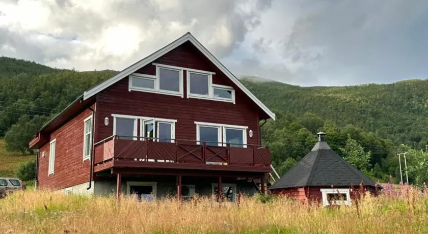 3ART Retreat - For Nature & Art Lovers - Image 1