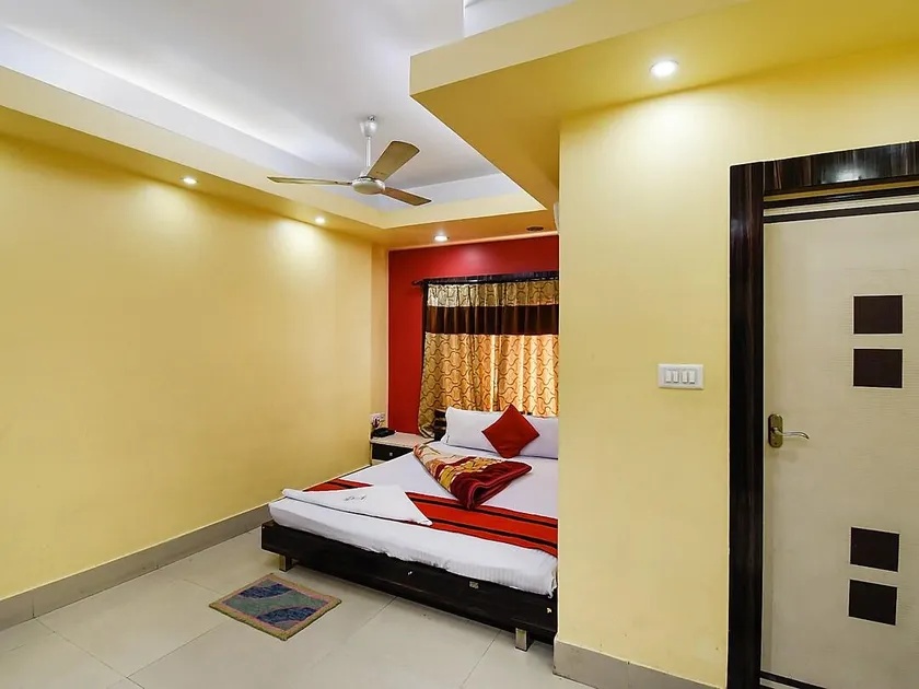Transit Inn Guest House - Image 1