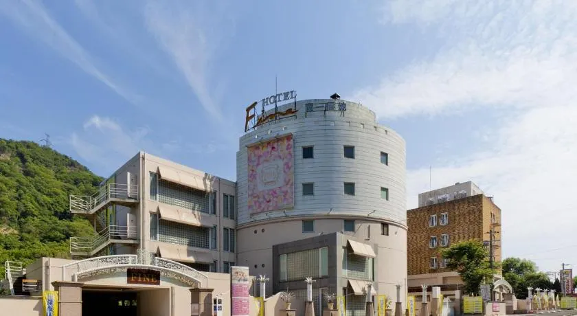 Hotel Fine Misaki - Image 1