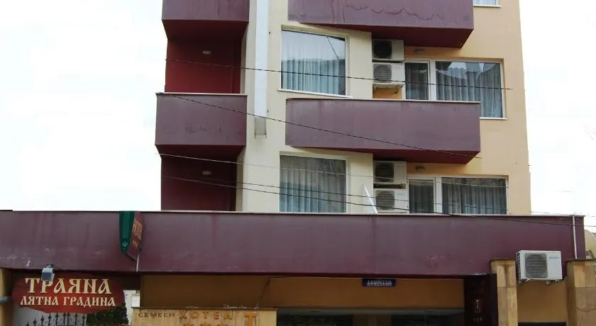 Hotel Trayana - Image 1