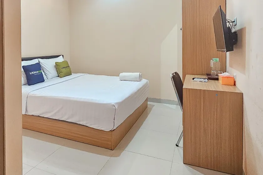 Urbanview MJ House Syariah Bandung - Image 1