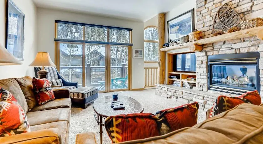 Premiere 2Br Townhome - Shuttle to Slopes, Kids Ski Free! condo - Image 1