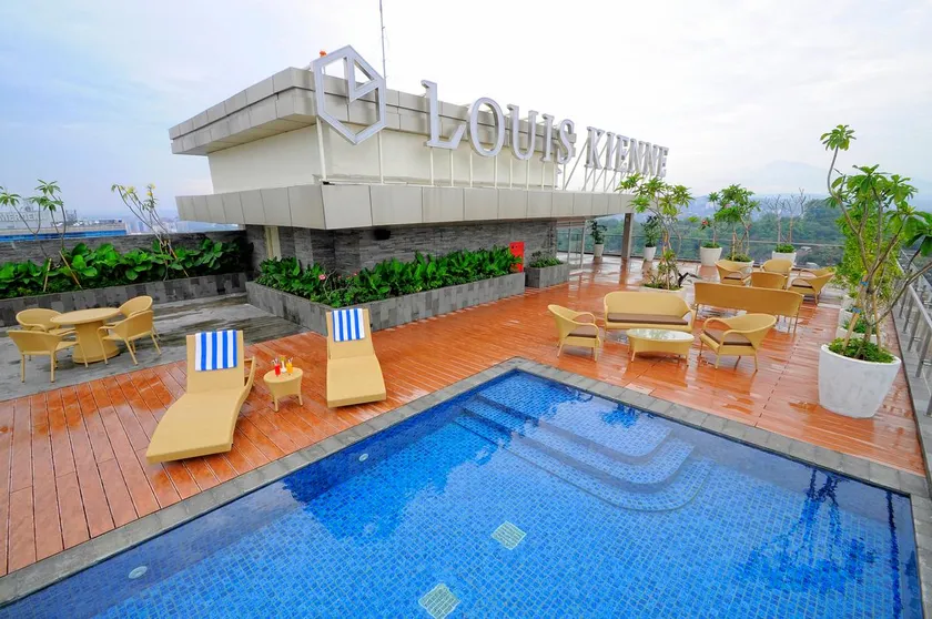 Louis Kienne Hotel Pandanaran - Image 1