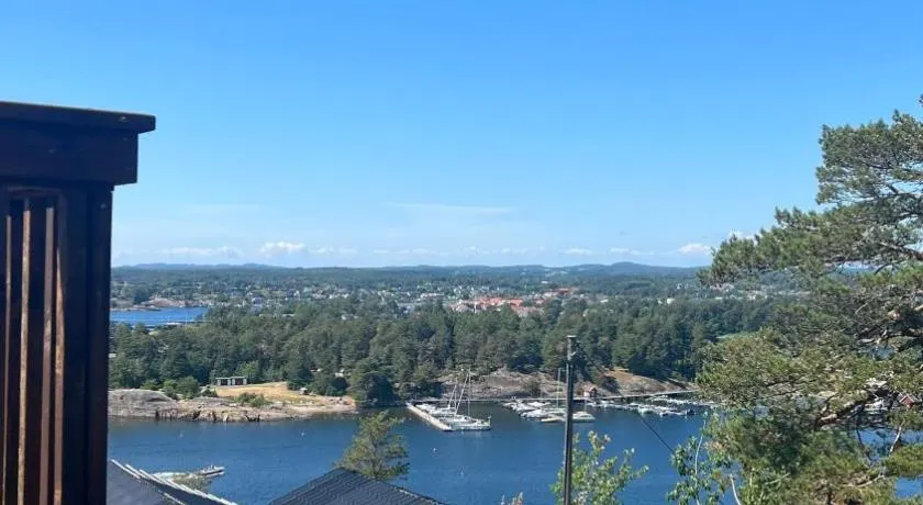 Moderne Leilighet med panorama utsikt check -In 24 h - Image 1