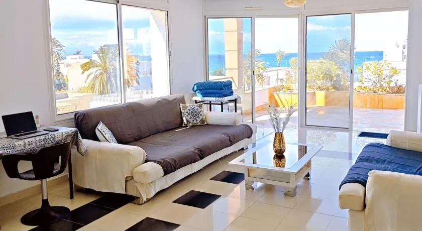 Dar Essaada - Exceptionel duplex de 270 M2, plage à 2 min à pieds - Image 1