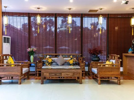 Xigong Holiday Hotel - Image 1