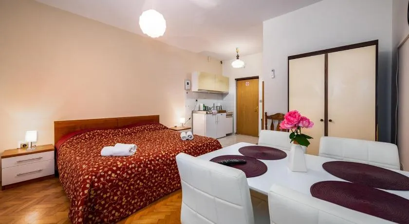 Apartmani Lido - Image 1