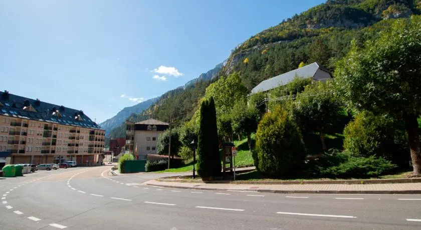 Apartamentos Canfranc 3000 - Image 1