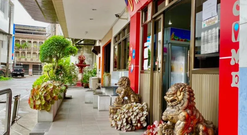 Station Hotel - Image 1