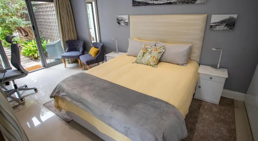 Echo garden apartment in Camps Bay - Image 1