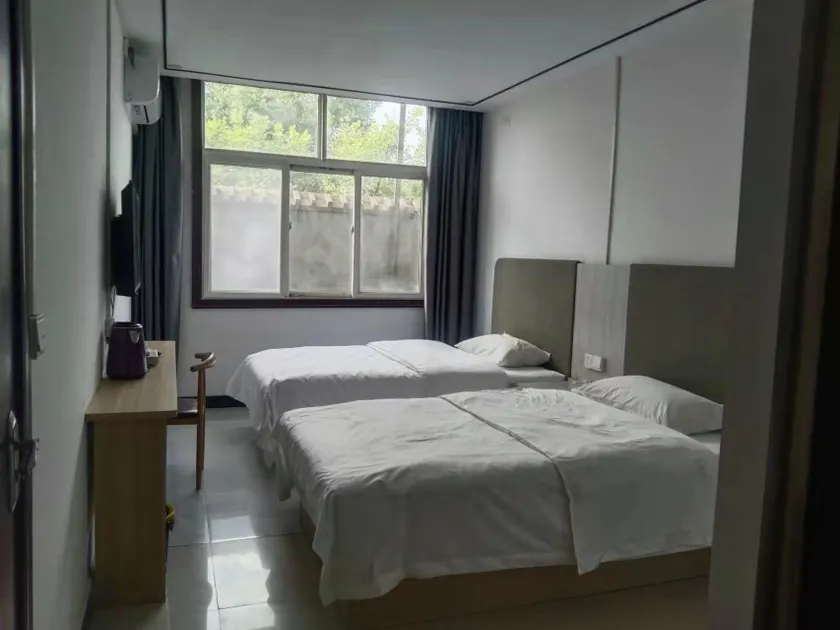 Juxian Express Hotel - Image 1