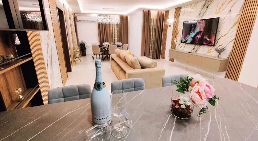 Diamond Residence Qawra - Side Sea View - Image 1