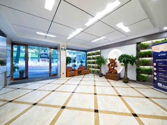 manzhou Hotel - Image 1