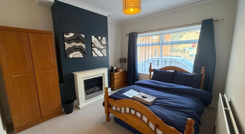 Lovely Victorian property close to Silverstone - Image 1