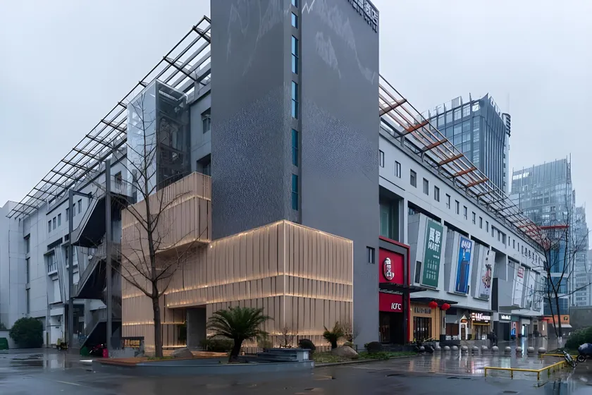 Jianguo Puyin Hangzhou Qianjiang New City Sijiqing Qingchun Plaza Store - Image 1