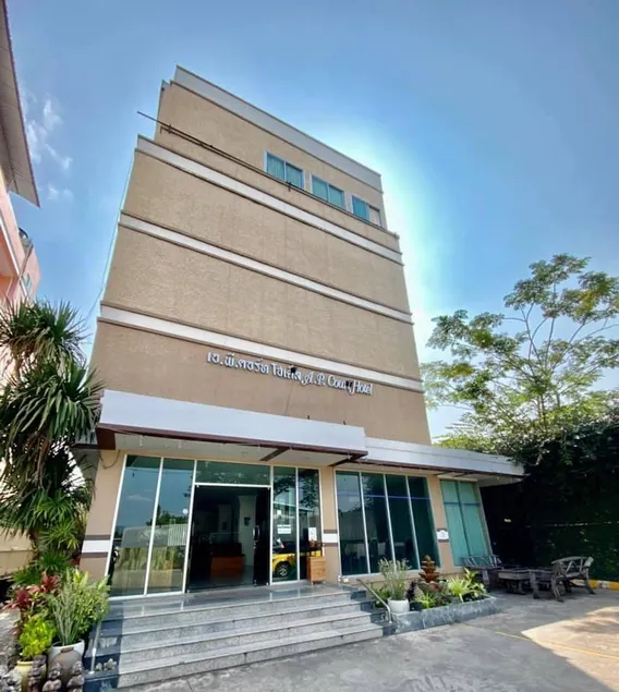 Sun Moon Hotel - Image 1