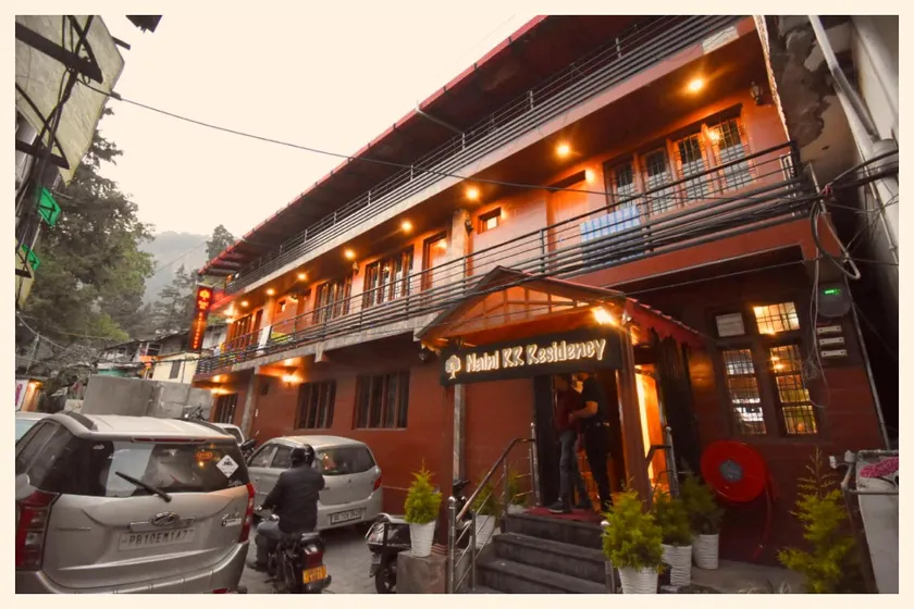 Goroomgo Naini R R Residency Near Mall Road Nainital - Image 1